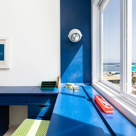 Frontline Cruz With Sea View Apartment *
