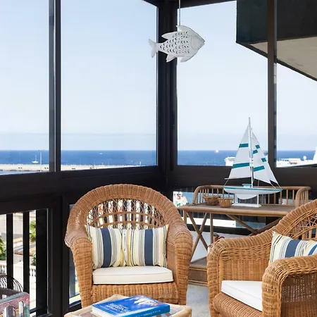 Apartment Frontline Cruz With Sea View