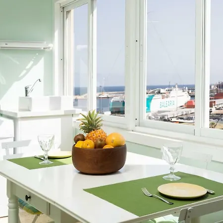 Frontline Cruz With Sea View